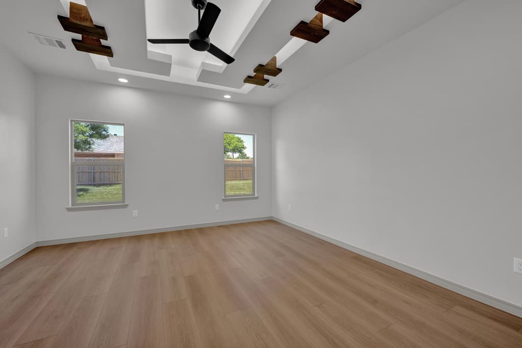 master bedroom 1.jpg